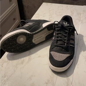 Low ADV adidas. Navy/dark blue and grey